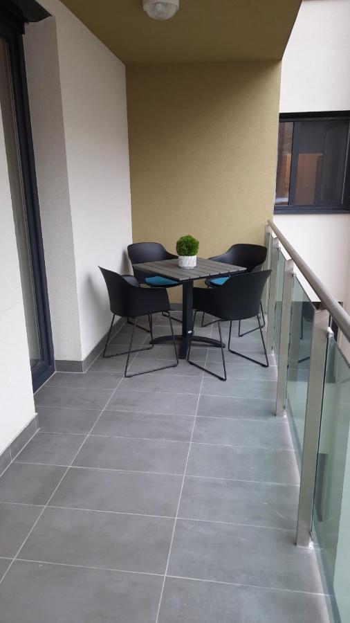 Bpr Space Grey Home With Balcony บูดาเปสต์ ภายนอก รูปภาพ