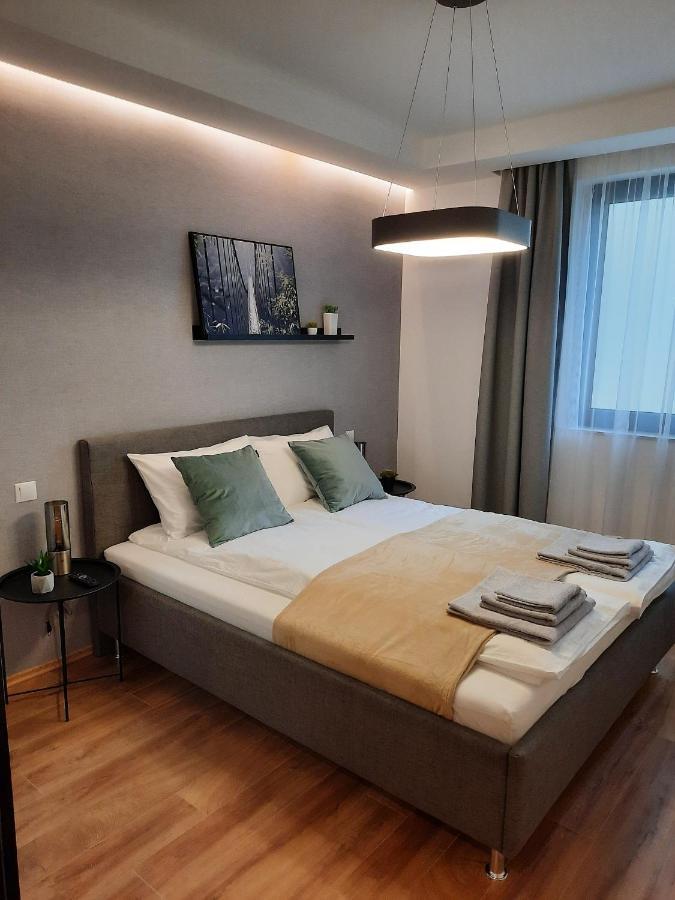 Bpr Space Grey Home With Balcony บูดาเปสต์ ภายนอก รูปภาพ